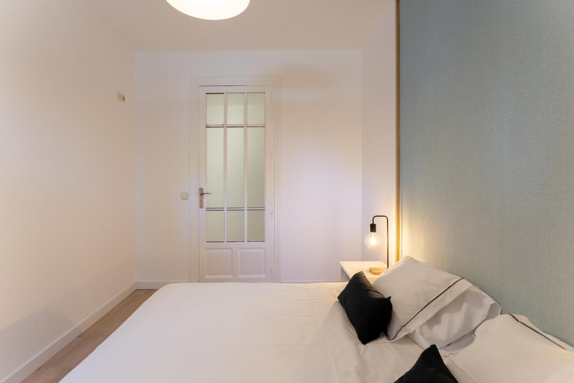 Luxe Apartment In Chamberi Chic Madrid Exteriör bild