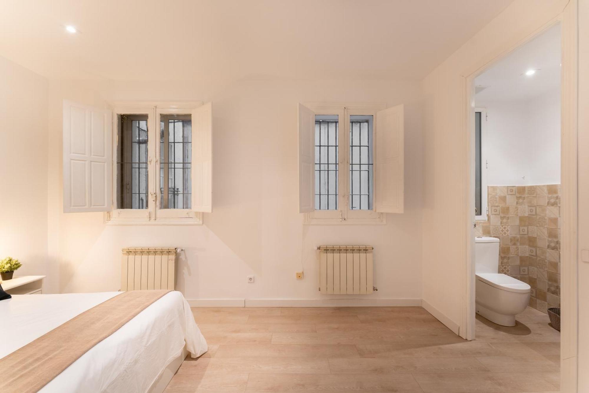 Luxe Apartment In Chamberi Chic Madrid Exteriör bild