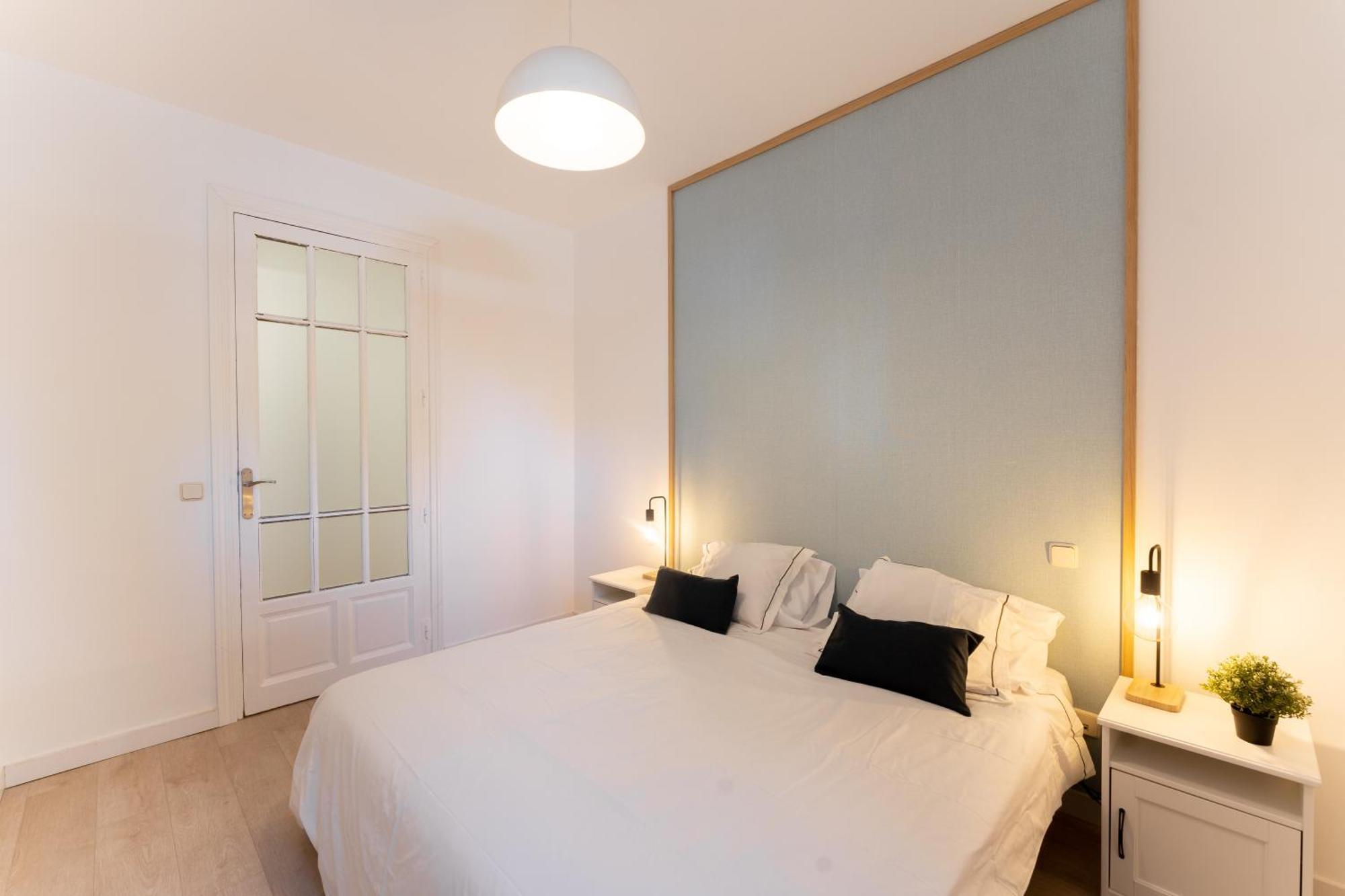 Luxe Apartment In Chamberi Chic Madrid Exteriör bild