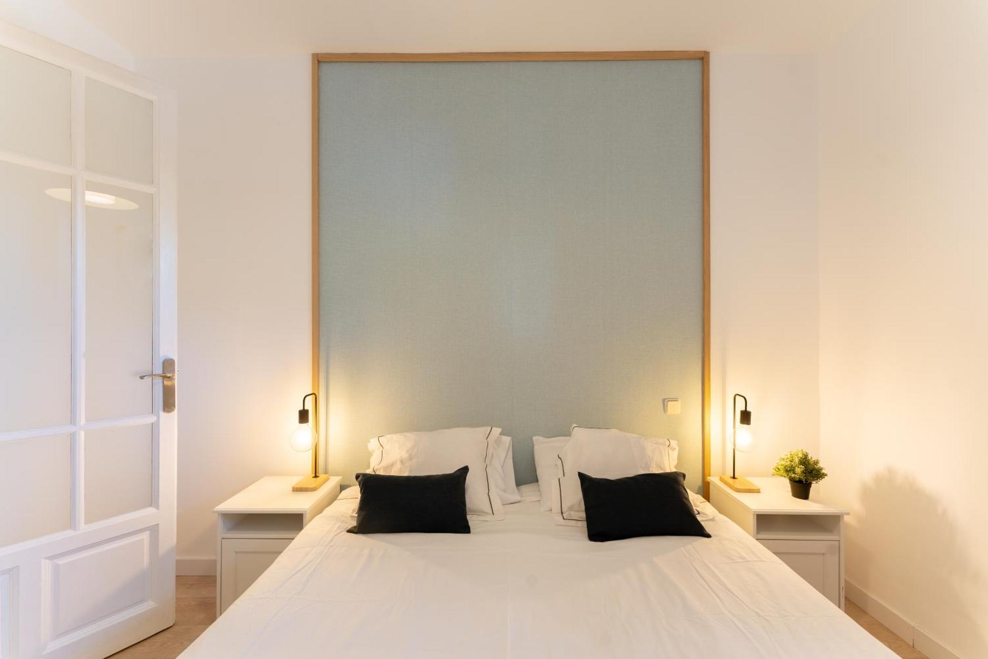Luxe Apartment In Chamberi Chic Madrid Exteriör bild